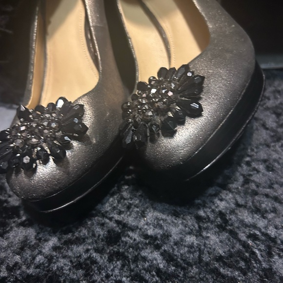 Coach - beautiful, classy and elegant heels - Picture 16 of 16